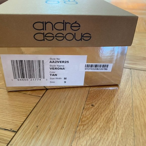 Andre Assous Platform Sandals - Picture 2 of 6